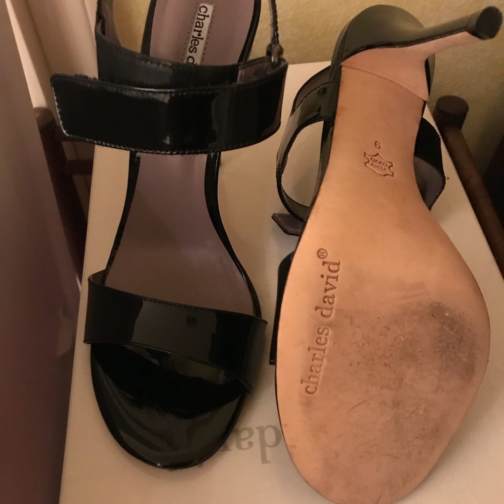 Shoes - Picture 4 of 4
